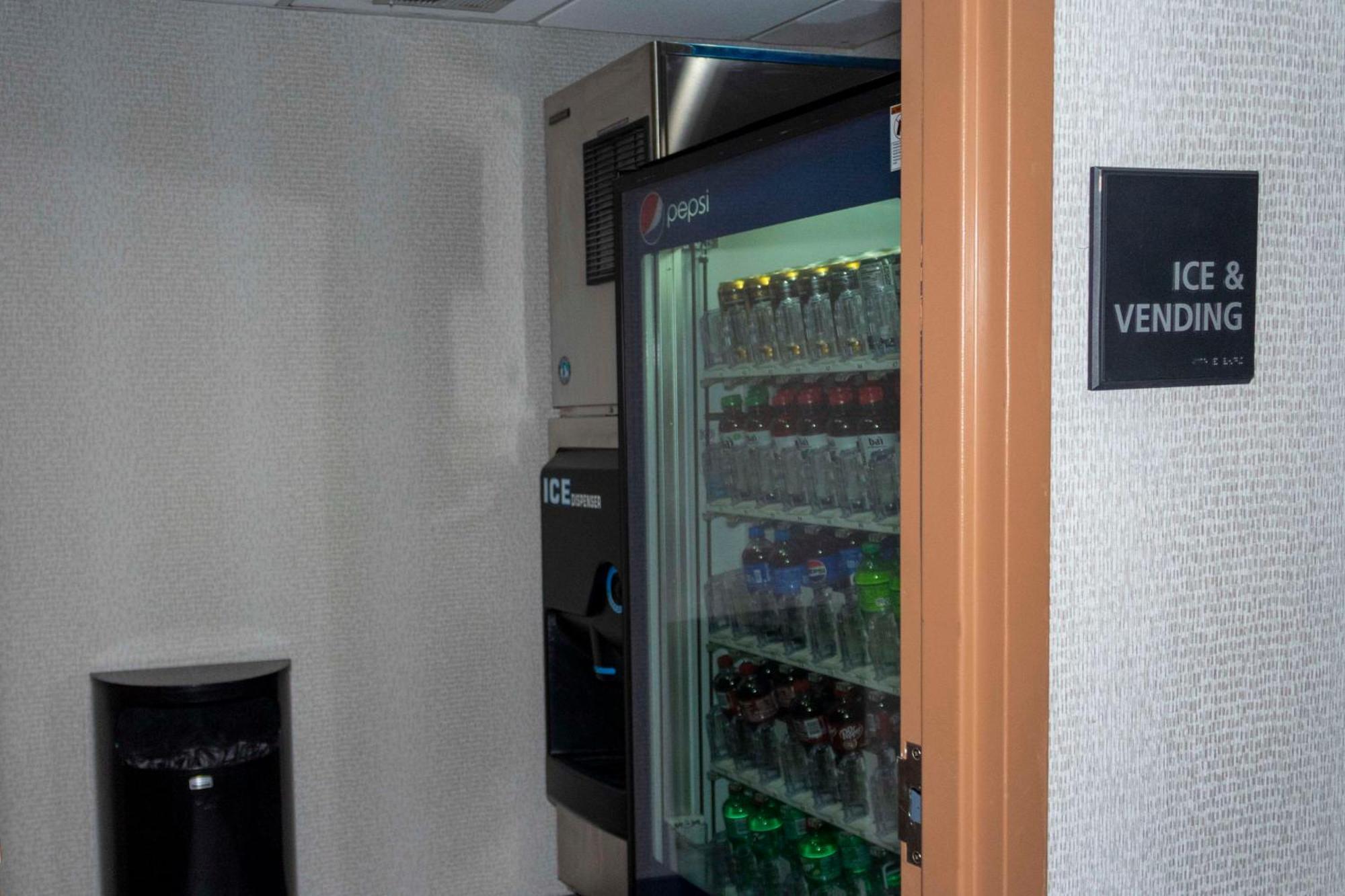 Hampton Inn & Suites Riverton Kültér fotó